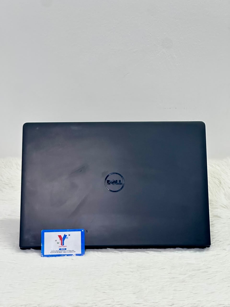 Dell Latitude 3570  Core(TM) i3  - 6100U CPU @ 2.30GHz  - 2.30GHz 14’’, 500 HDD - 8 Go Ram - Azerty