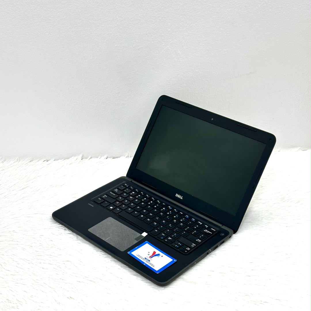DELLLatitude 3380 Core(TM) i3  - 6006U CPU @ 2.00GHz  - 14’’, 500 HDD - 4 Go Ram - Azerty
